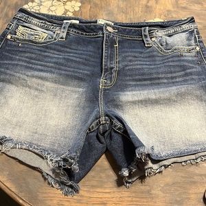 Size 20 Vigoss Short